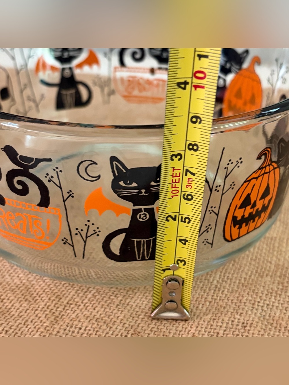 Pyrex Fiendish Friends Halloween Storage Containerššā⬠- Picture 8 of 8